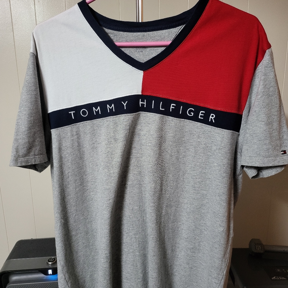 Tommy Hilfiger Large T-Shirt